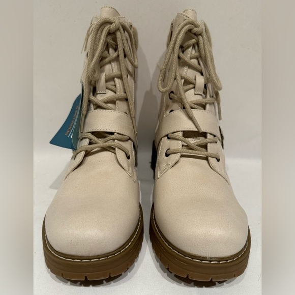 NEW Cliffs By White Mountain Women's Marlee Ankle Boot Winter White Size 11M - Picture 6 of 14